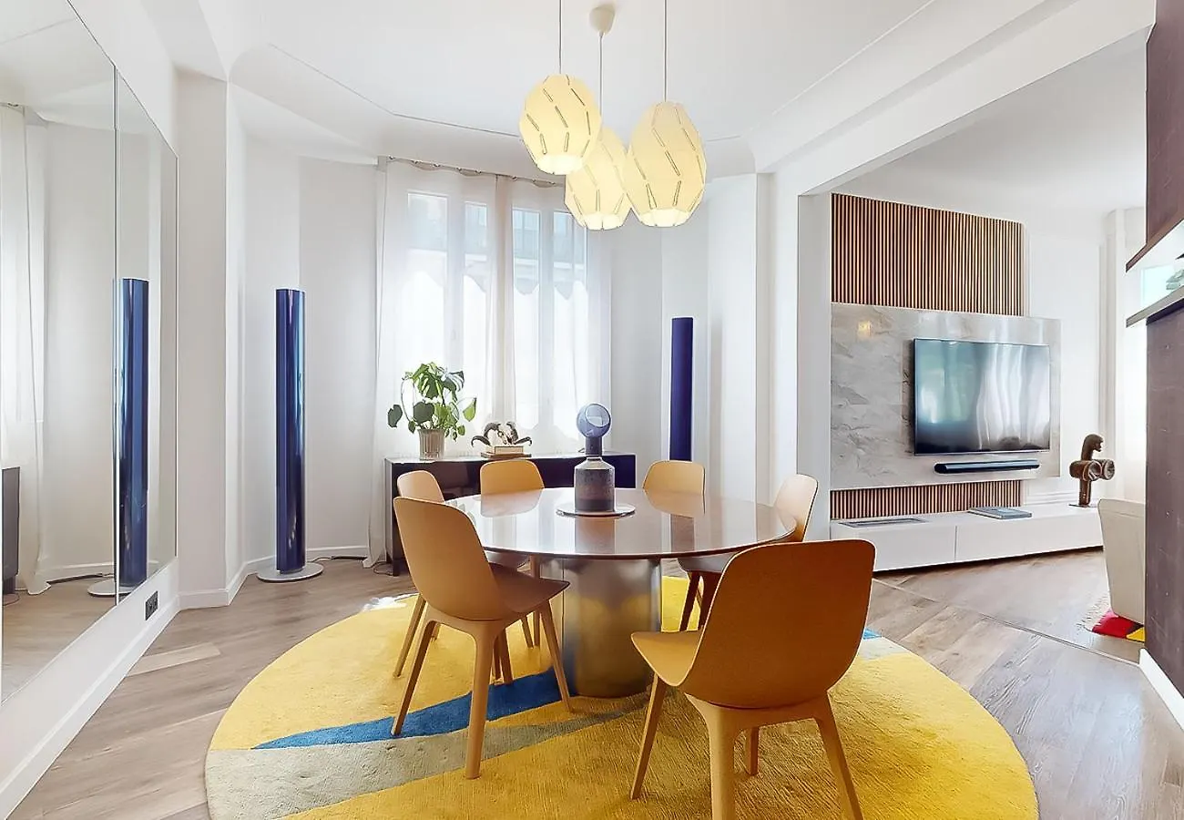 Apartment Signature Champs Elysees Paris