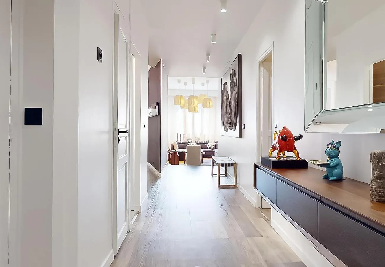 Signature Champs Elysees Paris Apartment